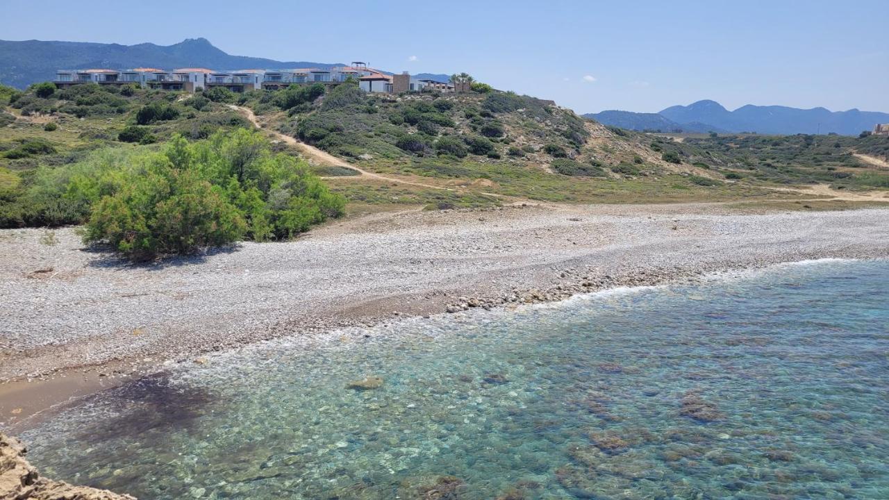 Sea And Mountain View Beachfront Penthouse Yali Exteriör bild
