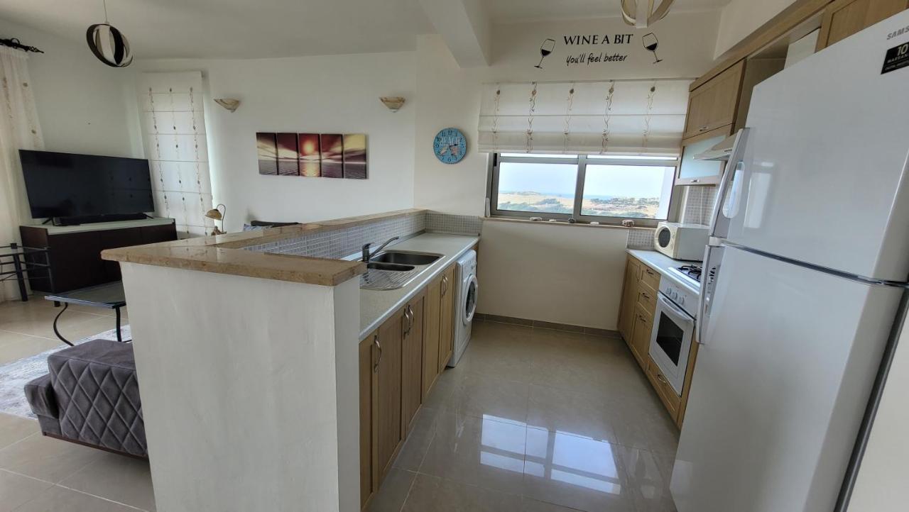 Sea And Mountain View Beachfront Penthouse Yali Exteriör bild