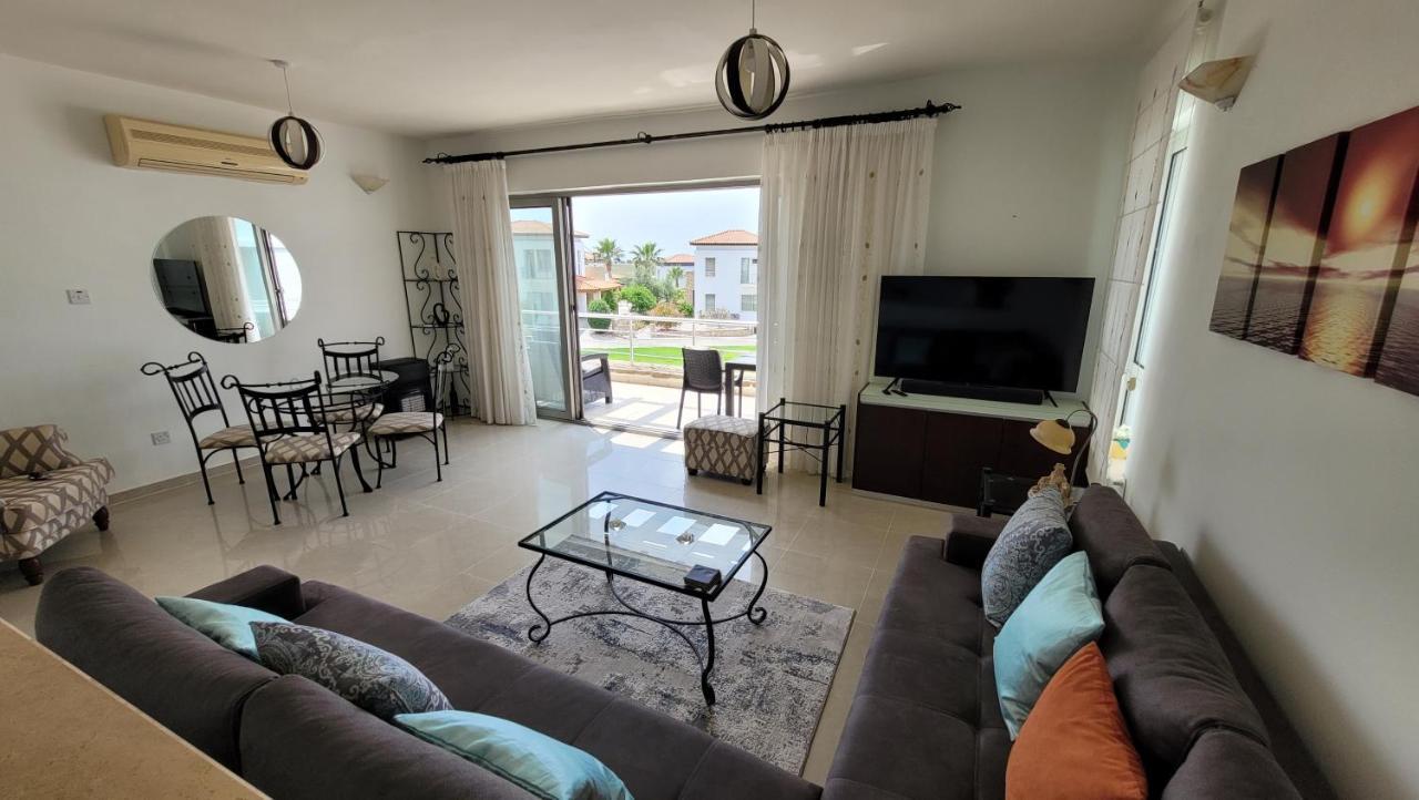 Sea And Mountain View Beachfront Penthouse Yali Exteriör bild