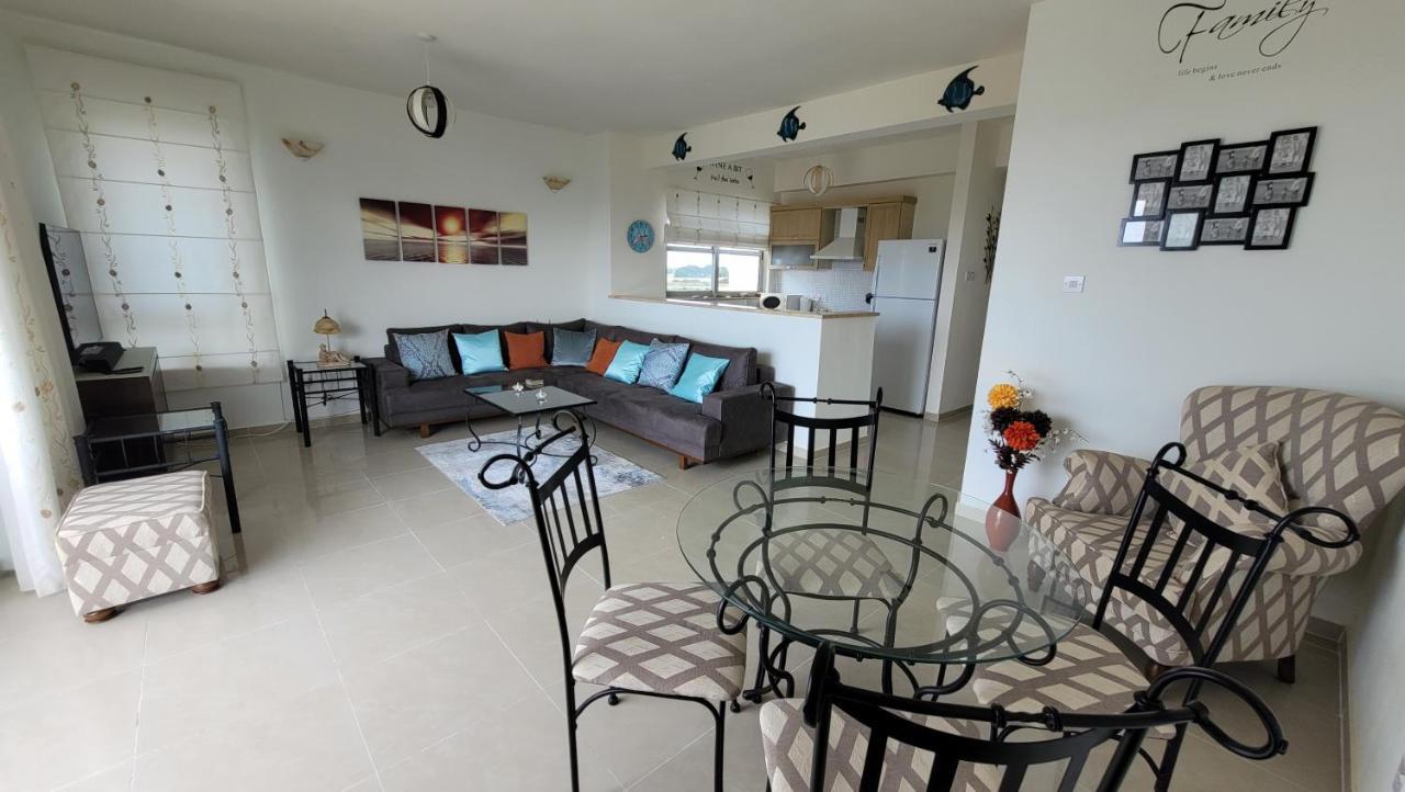 Sea And Mountain View Beachfront Penthouse Yali Exteriör bild