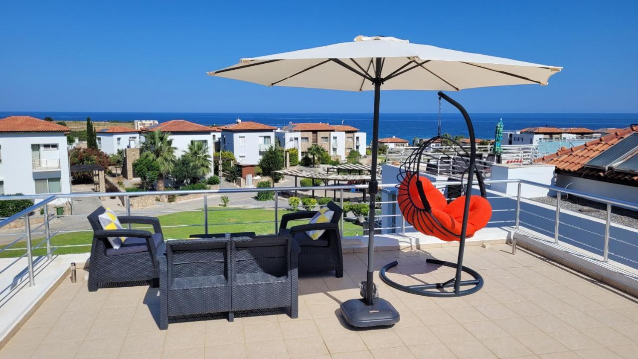 Sea And Mountain View Beachfront Penthouse Yali Exteriör bild